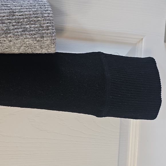 NWT Sweet Romeo Colorblock Crew Neck Pullover Sweater Large - Picture 8 of 15